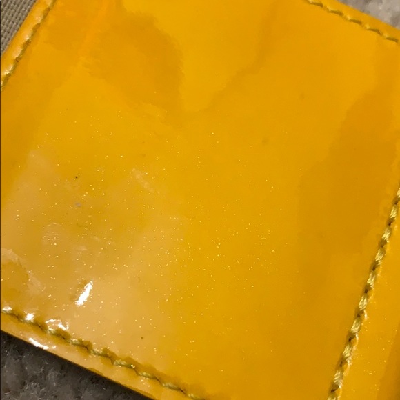 Dolce and Gabbana - Picture 2 of 8